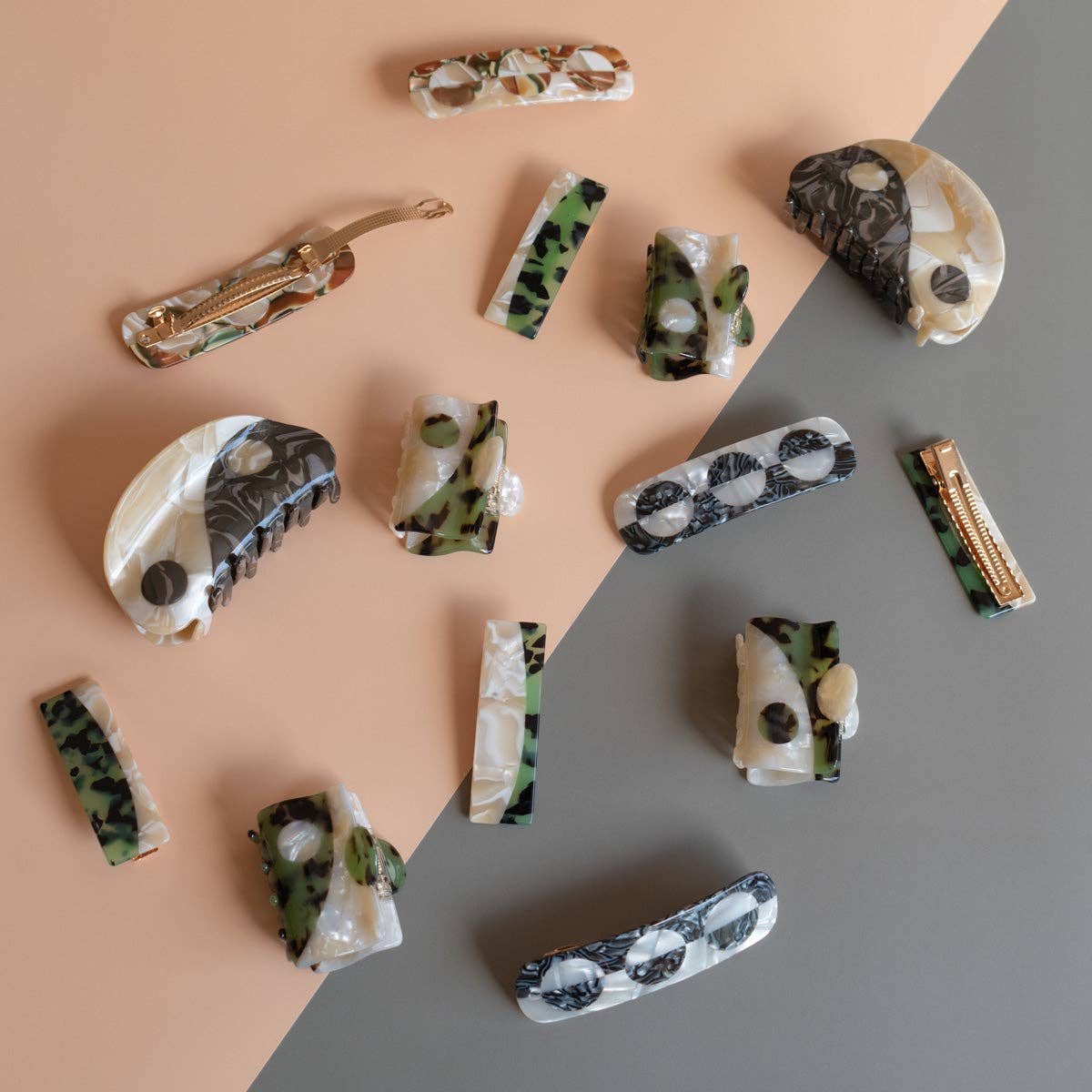 Original Large Neutral Yin-Yang Hair Claw