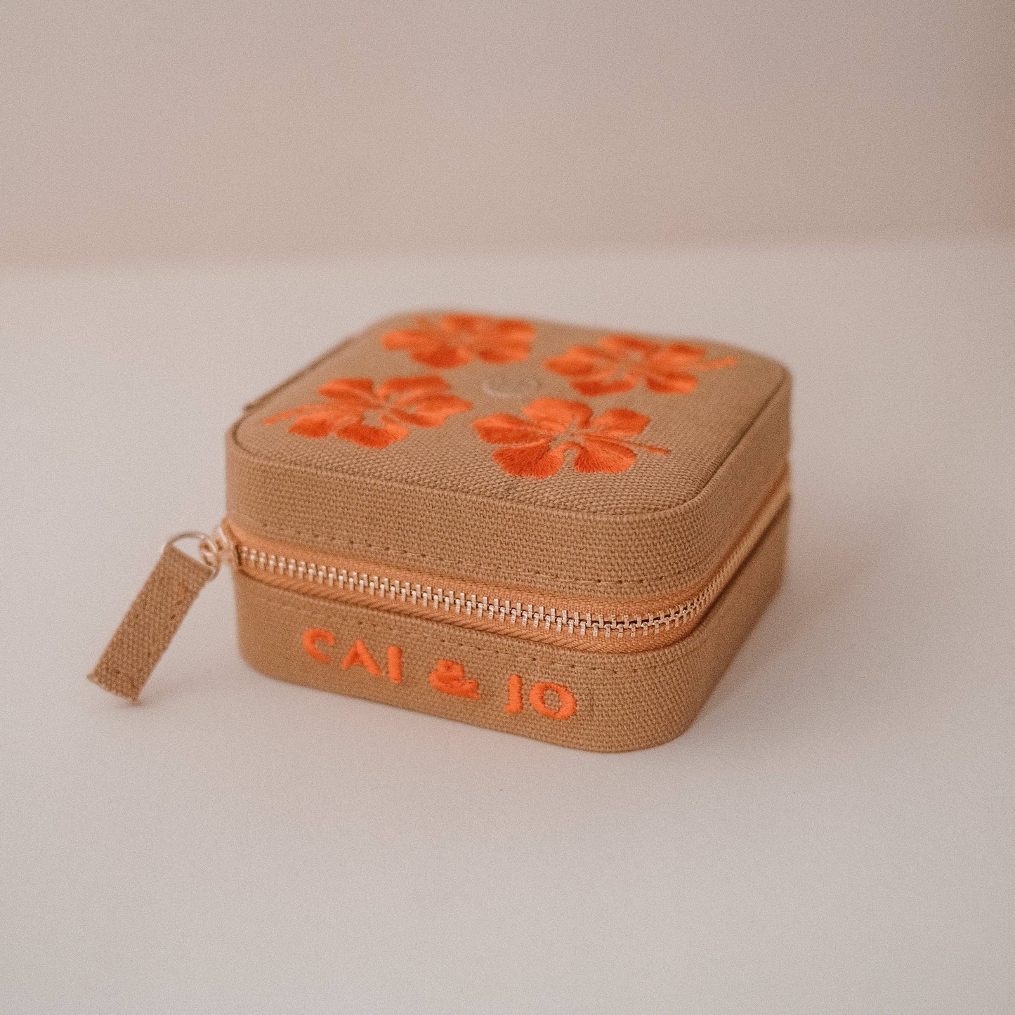 Travel Jewellery Case in Ochre Linen