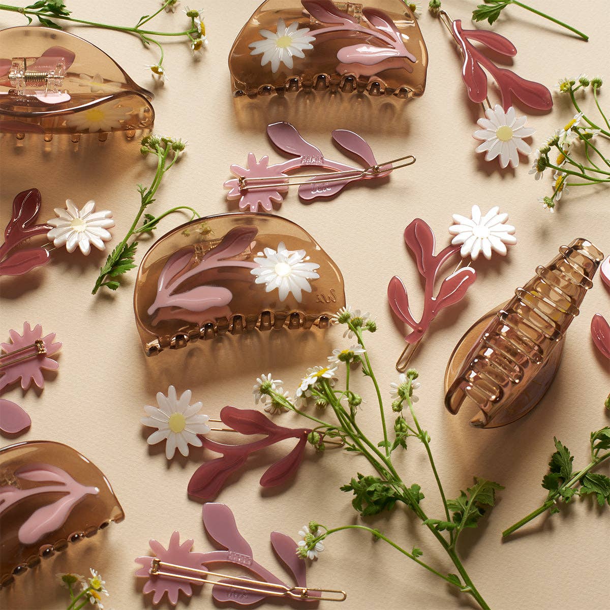 Marguerite Barrette Set - Daisy Flower Acetate Hair Clips