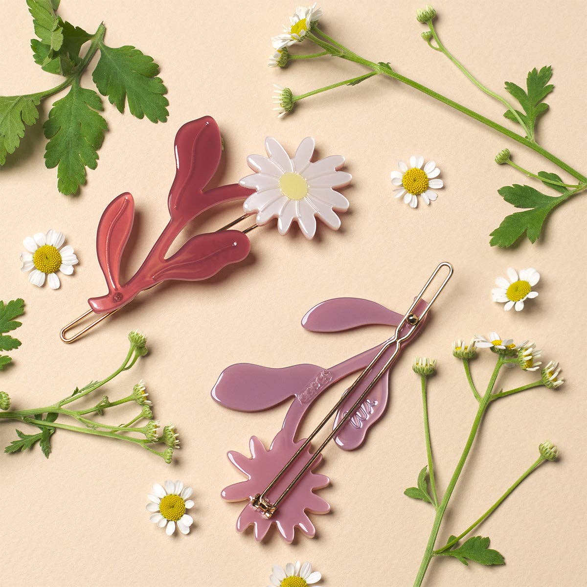 Marguerite Barrette Set - Daisy Flower Acetate Hair Clips