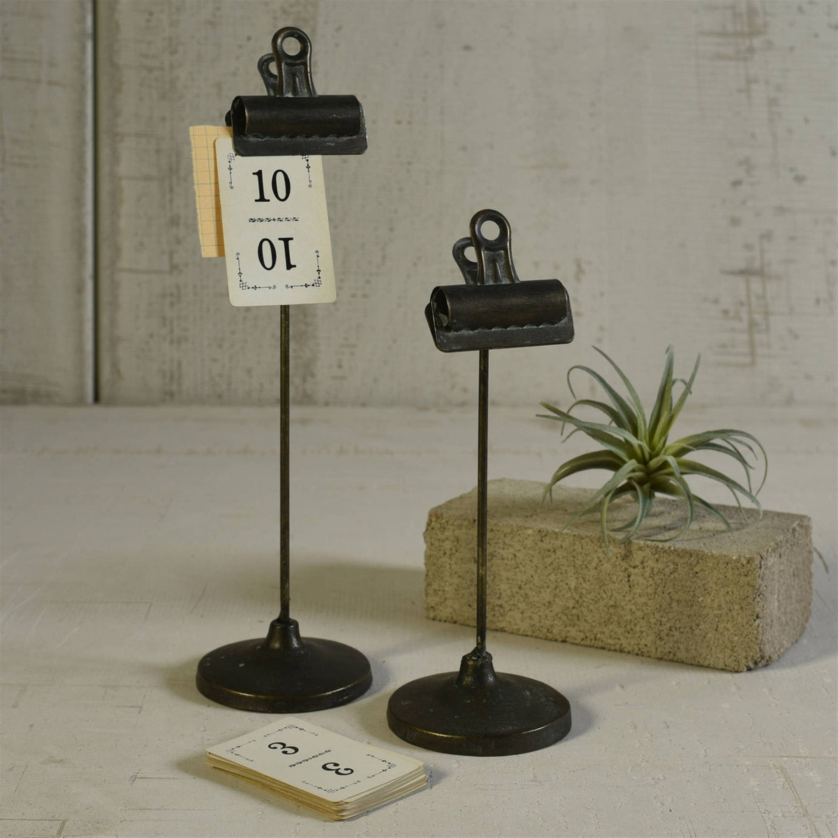 Bookkeepers Clip on Stand, Metal - Lrg - Black