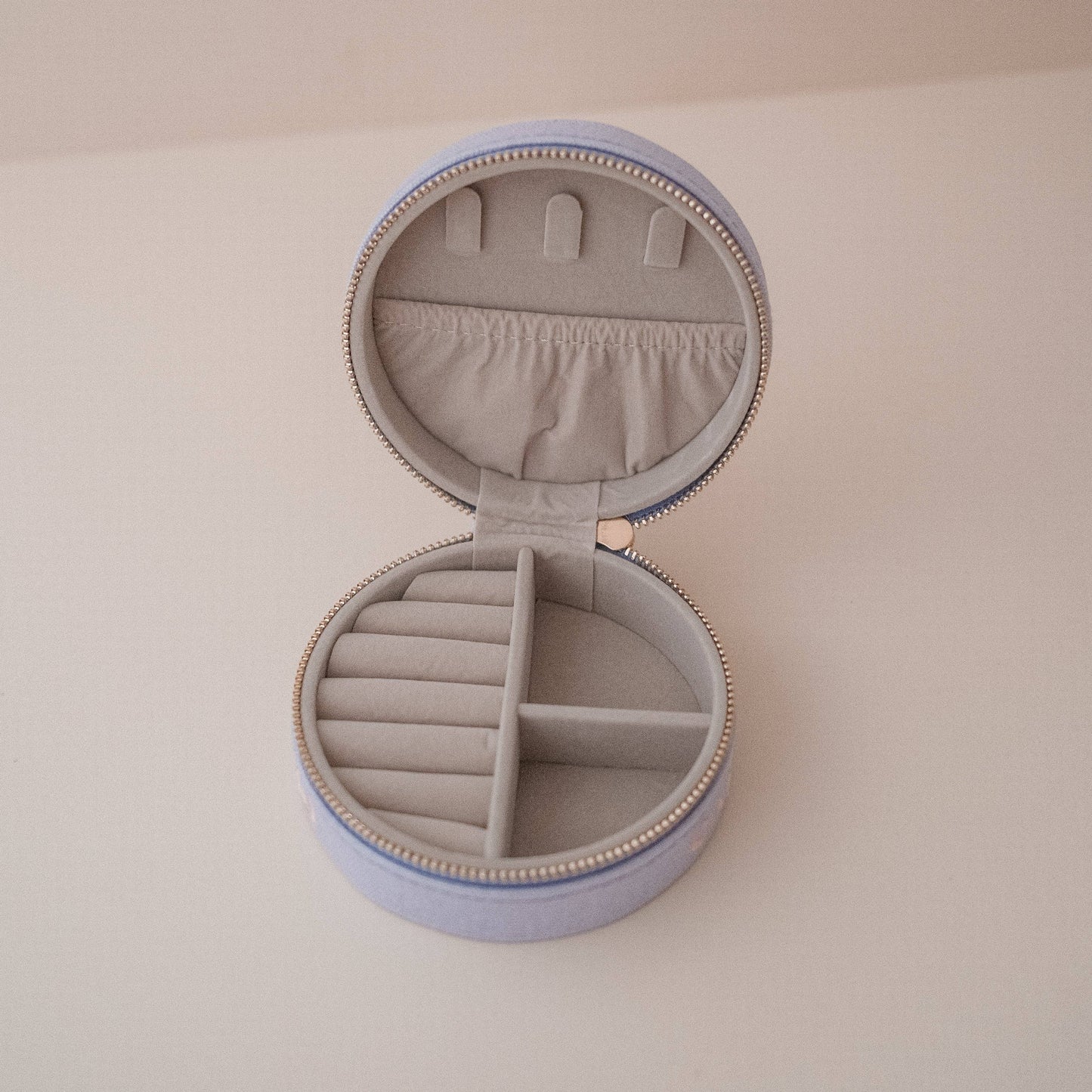 Travel Jewellery Case in Lilac Linen