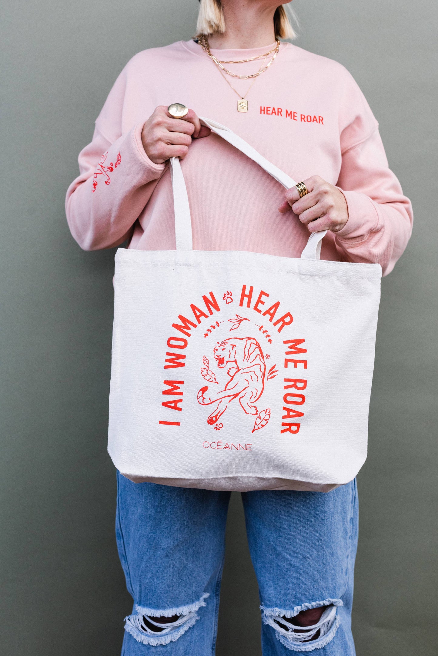 I am woman Hear Me Roar Graphic Sweatshirt