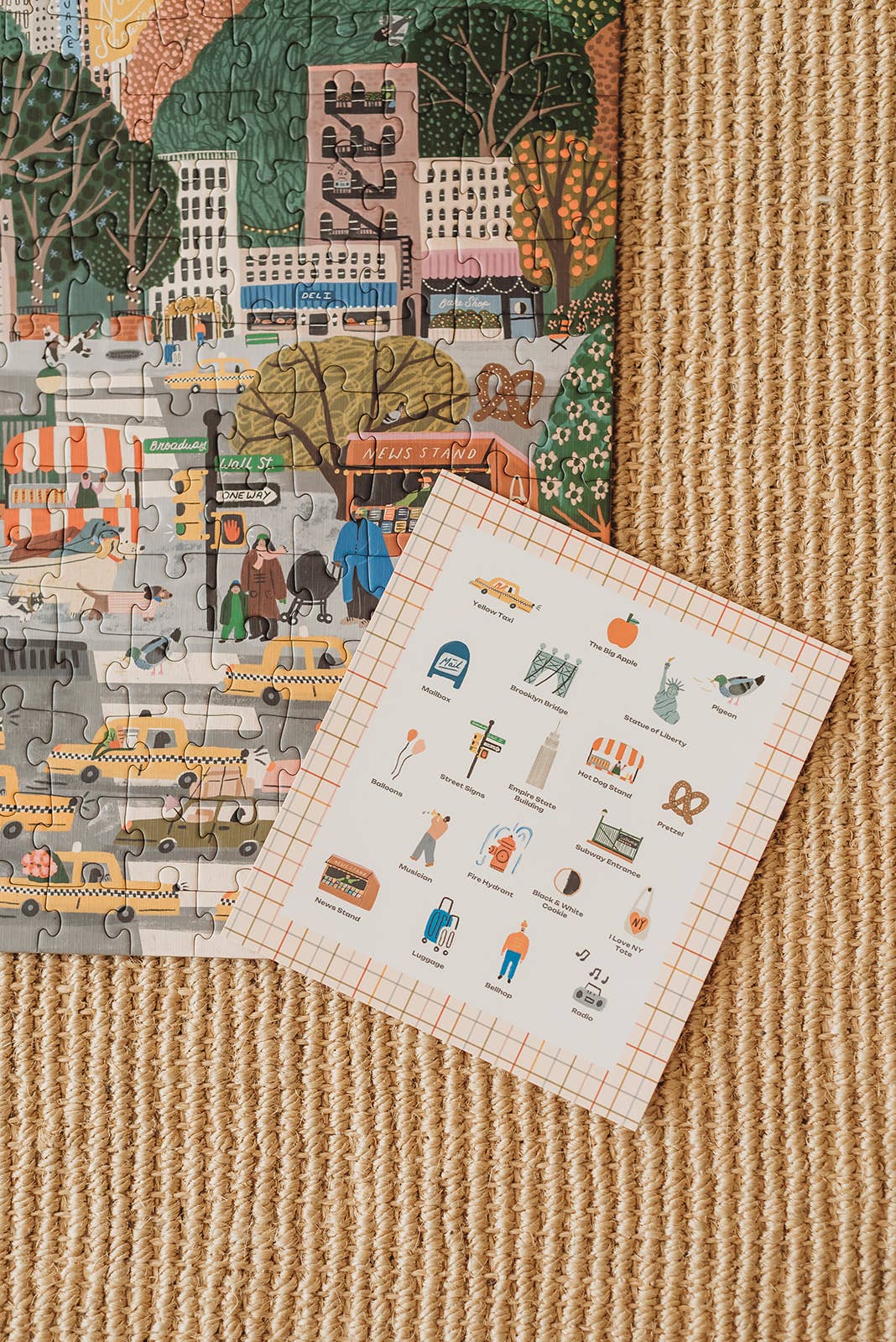 Hello New York! A Look & Find Adventure 200 Piece