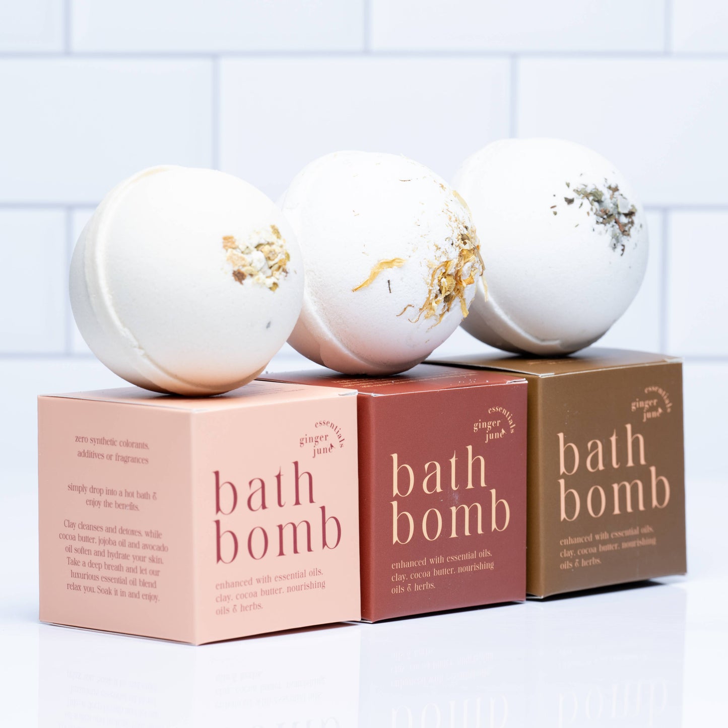 PILLOW TALK • 100% BOTANICAL BATH BOMB •