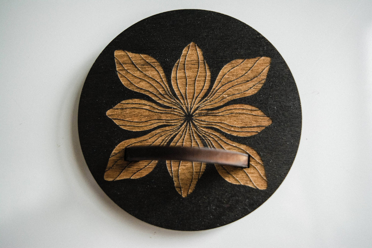 Art Deco Flower Airplant Holder Magnet Round