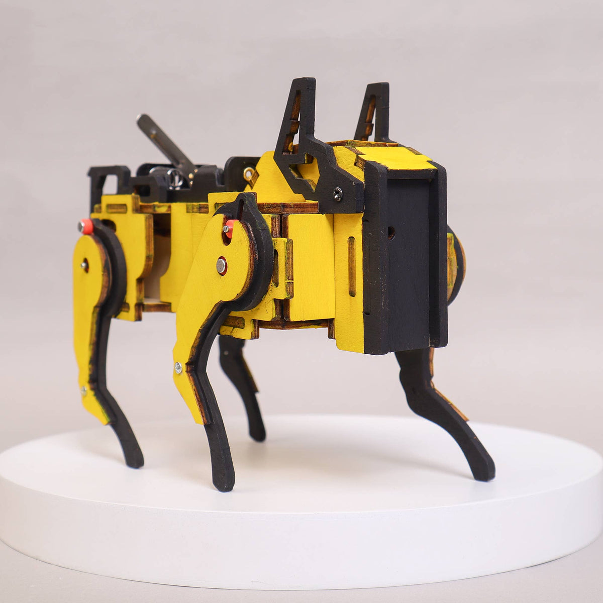 Robot Dog STEM Kit – Sound-Activated DIY Toy