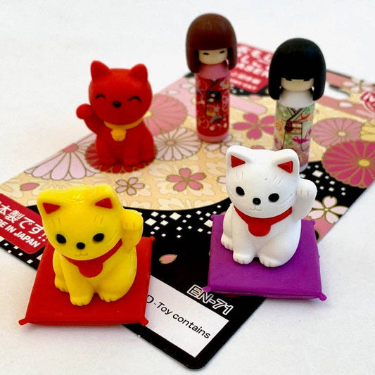 38346 Iwako Japanese Doll and Cat Card
