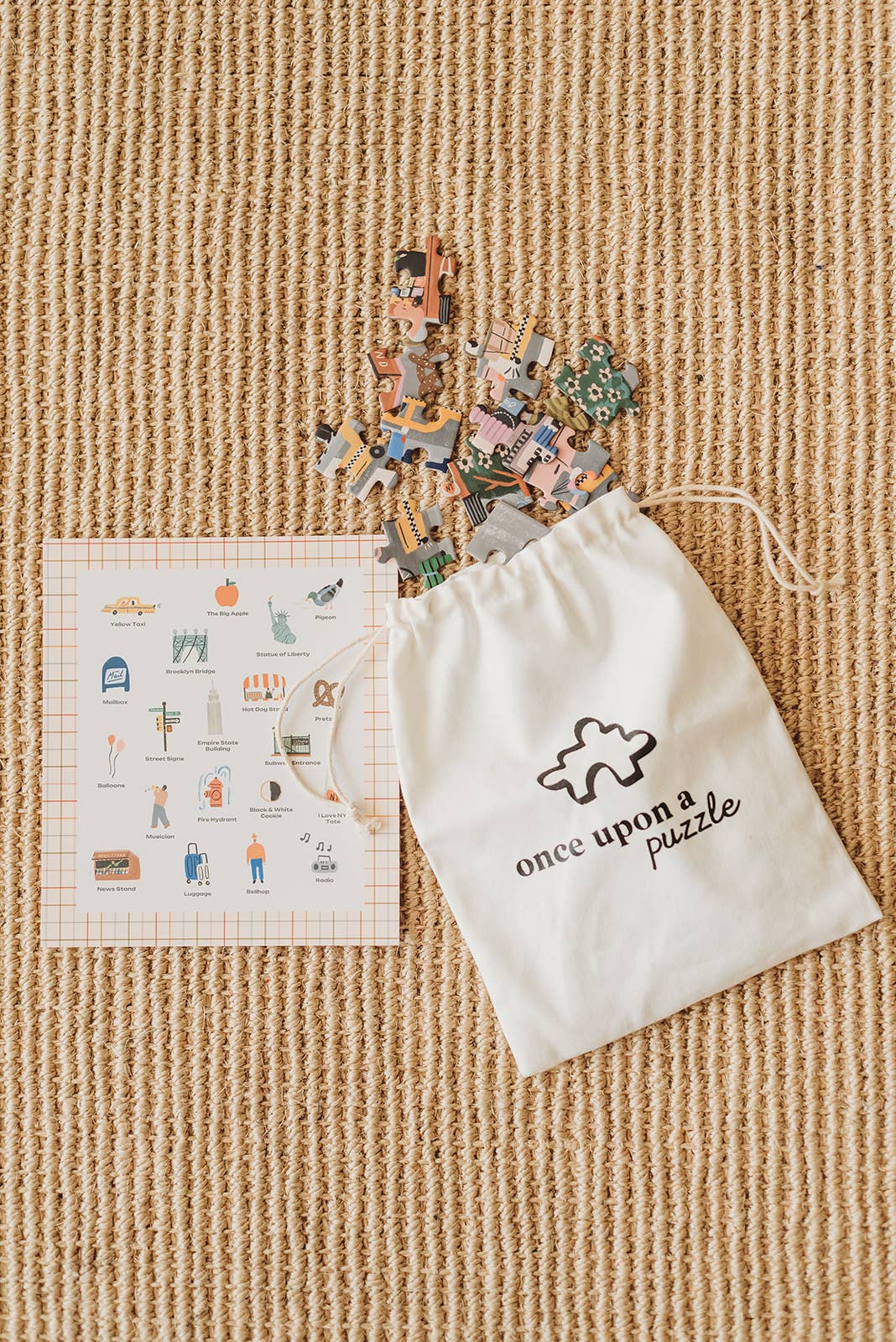 Hello New York! A Look & Find Adventure 200 Piece