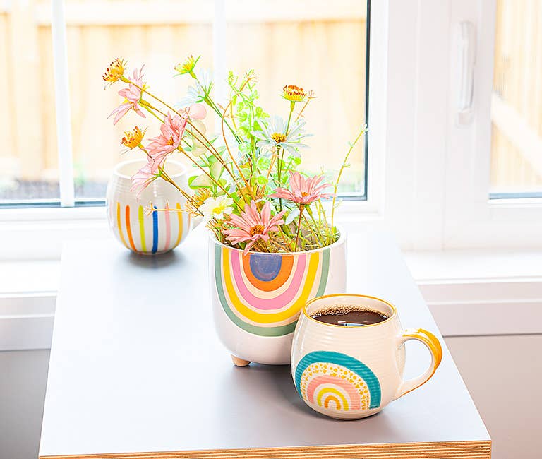 Lg Rainbow Planter w/Legs-5"H-2913