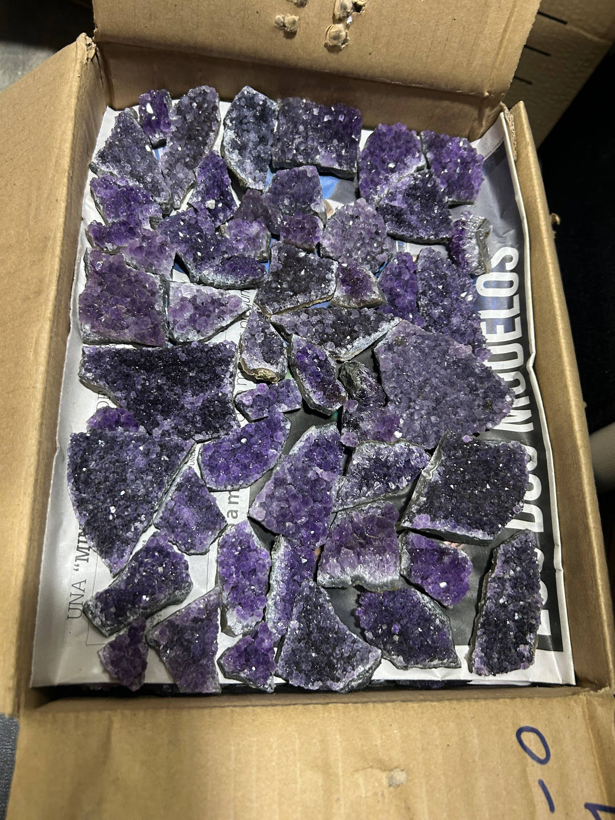 A/B Quality Amethyst Clusters 1lb lot (Crystals & Stones)