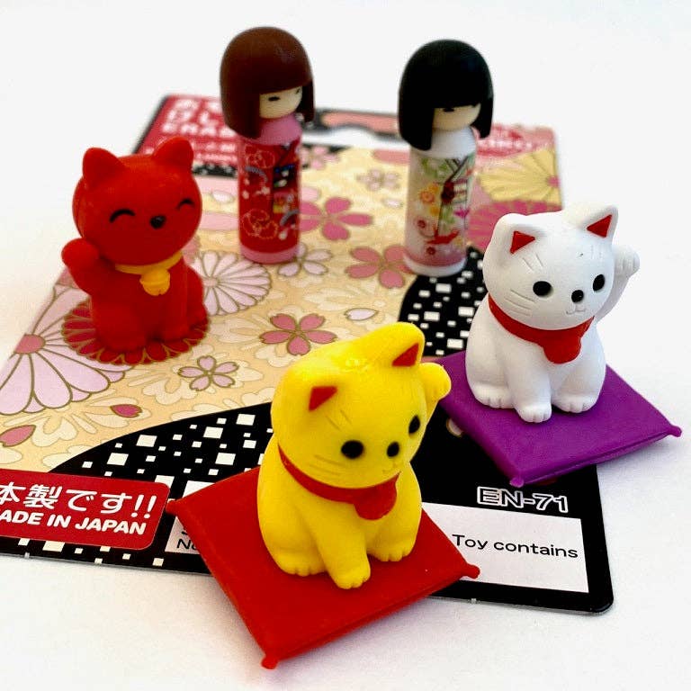 38346 Iwako Japanese Doll and Cat Card