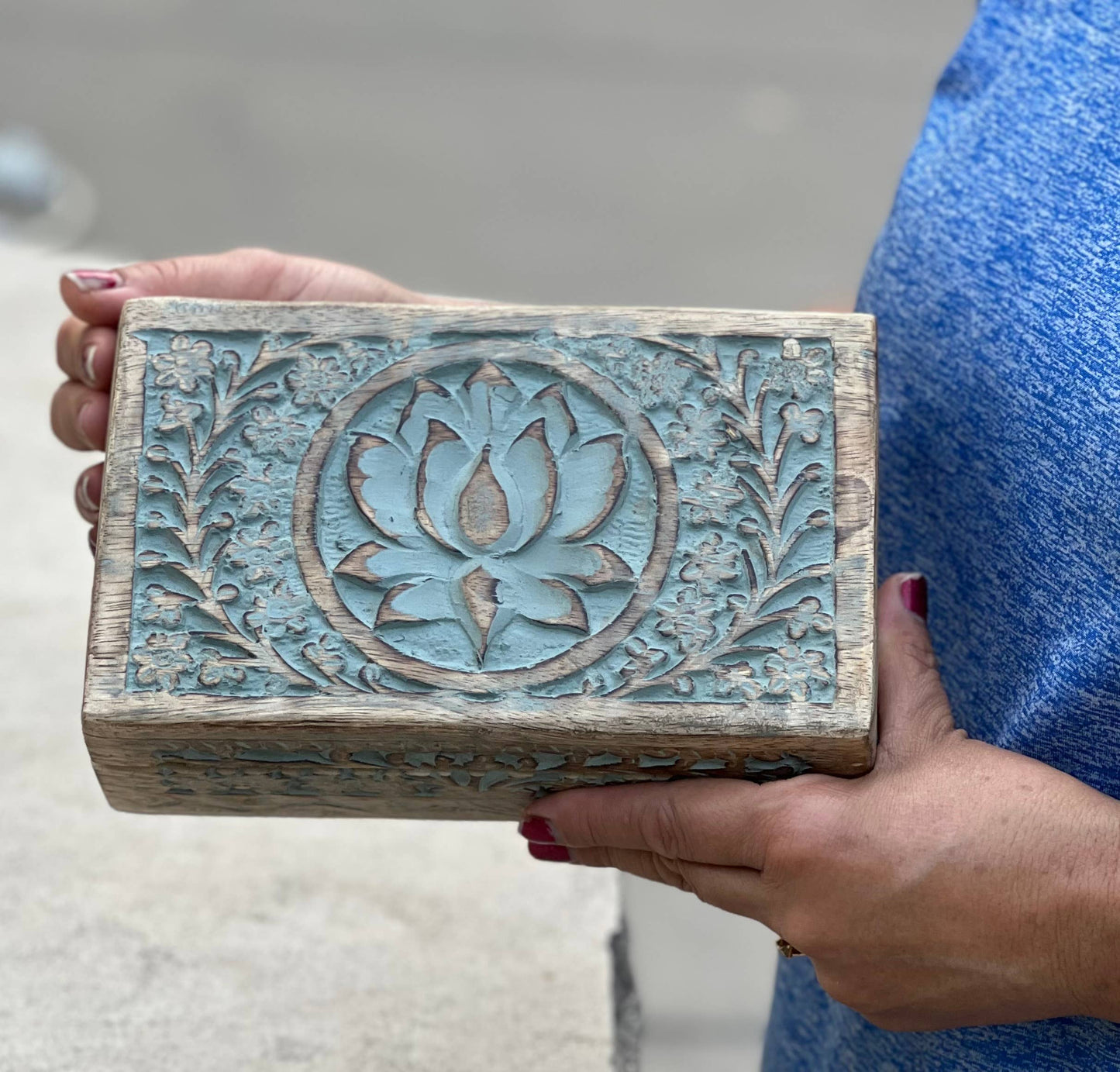 Hand Carved Lotus Wooden Box Keepsake Jewelry Watch Storage: Natural