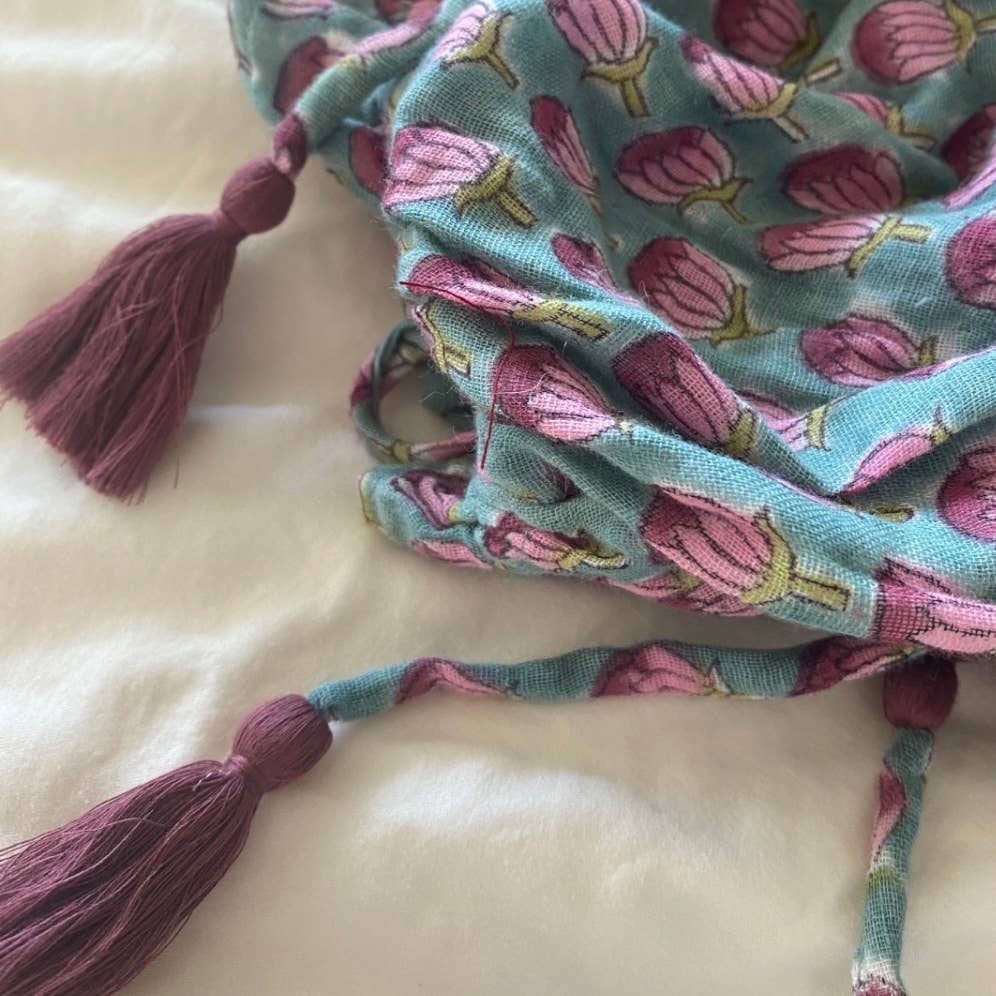 Isla Crop Top and Ruffle Shorts (Lotus): M