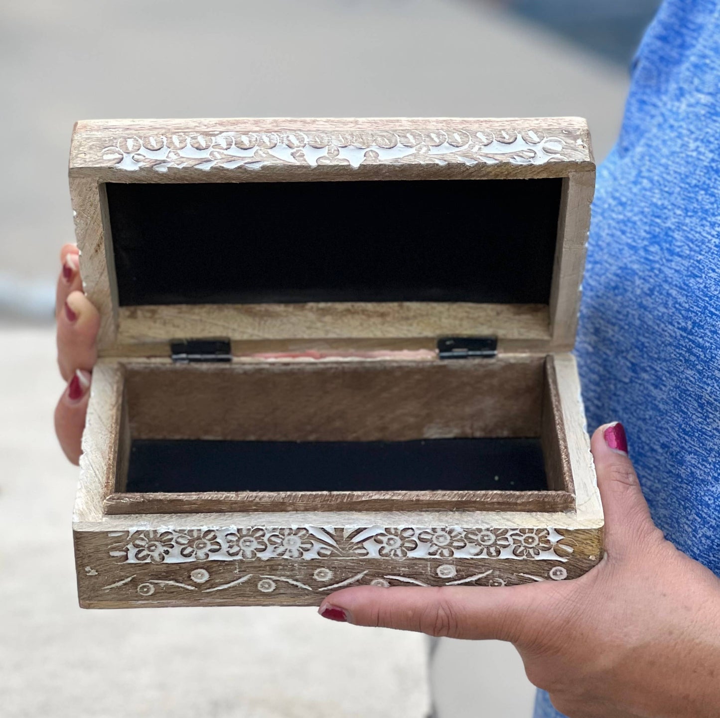 Hand Carved Lotus Wooden Box Keepsake Jewelry Watch Storage: Natural