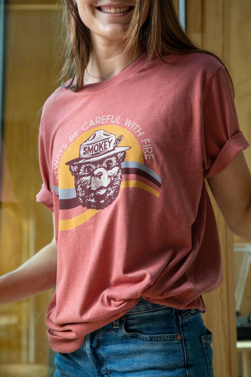 Smokey Vibes Tee: Red Rocks, L