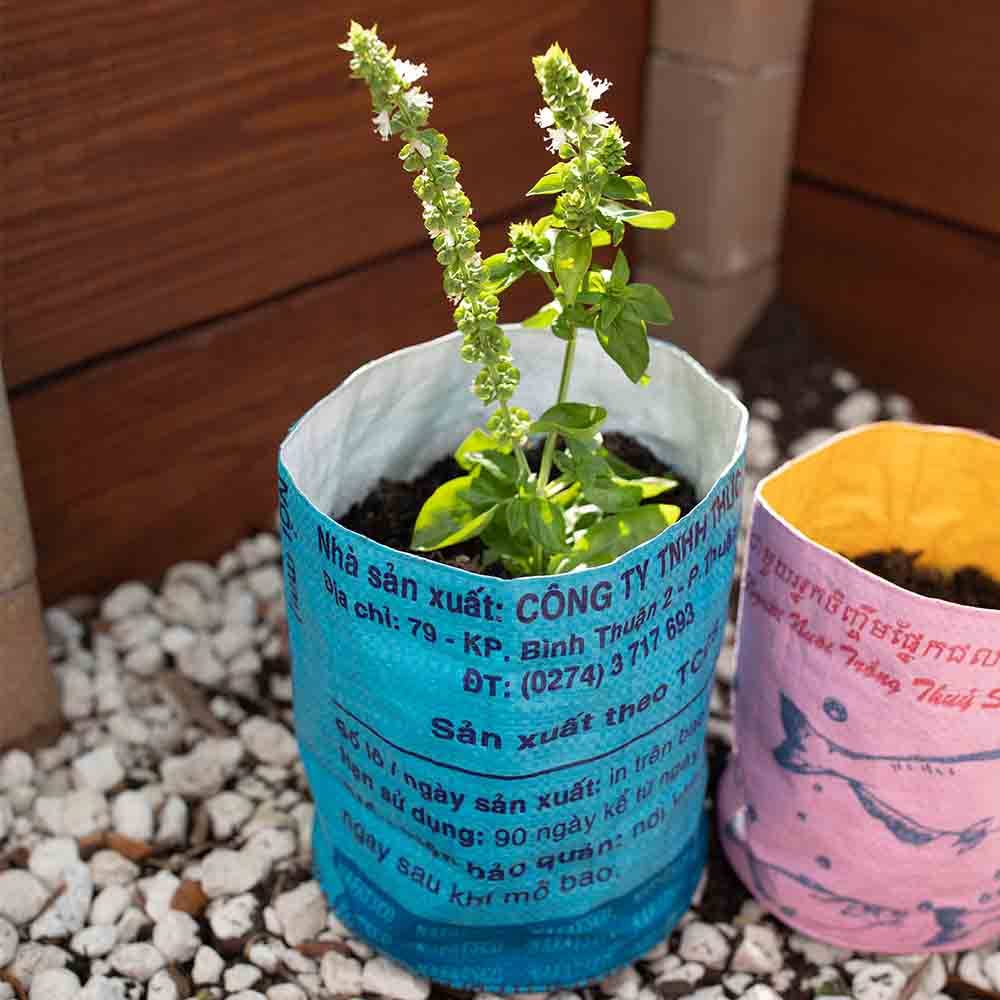 Medium Recycled Planter: Blue-White